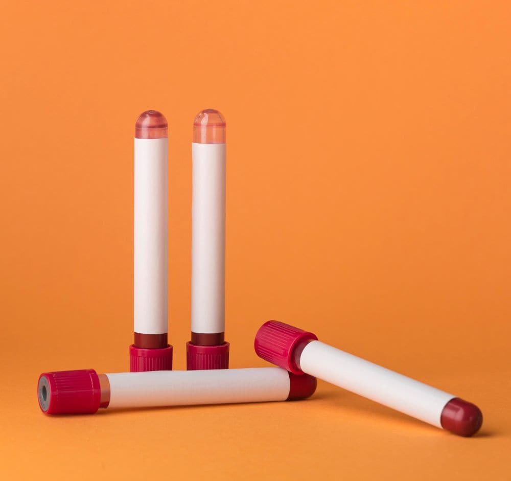 berry-lip-liner